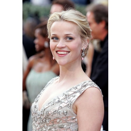 0.5 Award - Reese Witherspoon At Arrivals For Oscars 78Th Annual Academy Awards The Kodak Theater Los Angeles Ca March 05 2006 Photo By Emilio FloresEverett Collection