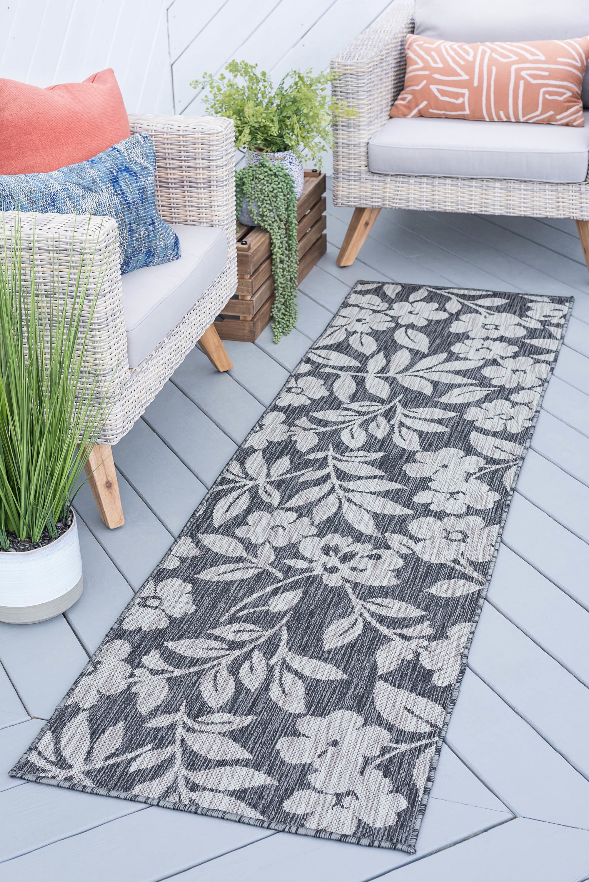 Bliss Rugs Nydia Contemporary Indoor/Outdoor Runner Rug