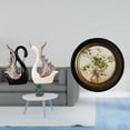 thumbnail image 2 of Elegante Conjunto De Escultura De Cerámica De Cisne Y Marco De Fotos De Resina Con Relieve Europeo Para Estantes Decorativos Y Decoración Del Hogar Para Aniversarios En El Dormitorio., 2 of 8