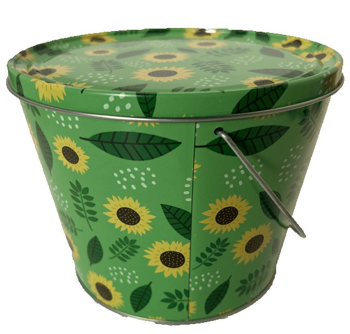 Mainstays 24oz Outdoor Citronella Candle Metal Bucket, Sunflower Green