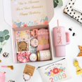 thumbnail image 3 of Set de regalo Mirasphere Sweet 16 para niñas con vaso y pulsera, 3 of 7