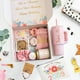 thumbnail image 3 of Set de regalo Mirasphere Sweet 16 para niñas con vaso y pulsera, 3 of 7