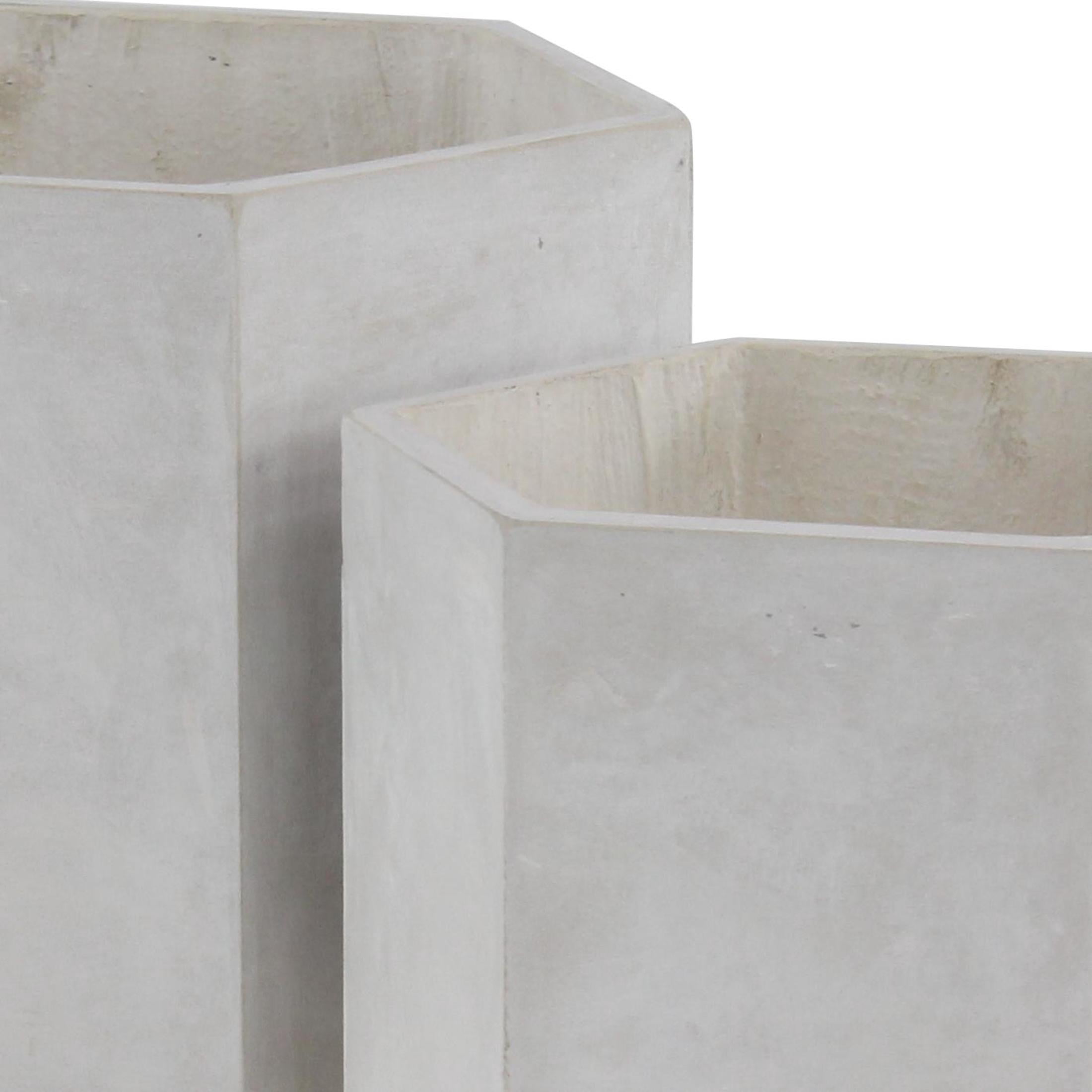 CosmoLiving by Cosmopolitan 15", 17"H Hexagon Light Gray Magnesium Oxide Geometric Planter with Brown Wooden Legs (2 Count)