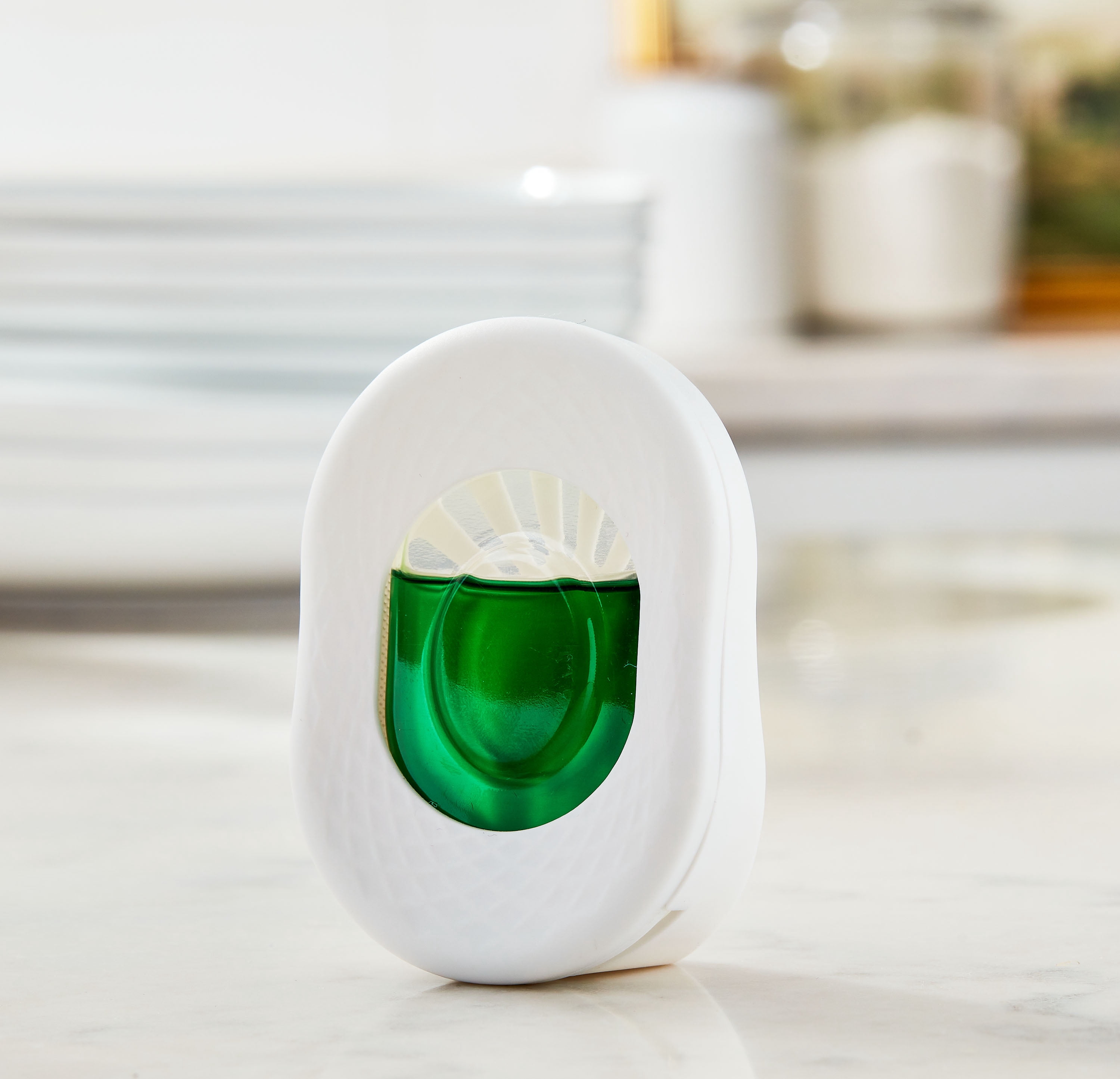 Great Value Fresh N' Small Air Freshener, Original Scent, 0.25 fl oz