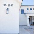 thumbnail image 4 of House Numbers Go Home, plástico moderno, 5 cm, negro y blanco, 4 of 6
