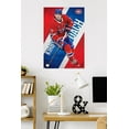 thumbnail image 3 of Canadiens de Montréal de la LNH - Kirby Dach 23, 3 of 4