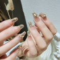 thumbnail image 1 of 24 Uds. De uñas postizas de diamante dorado brillante, diseño de mariposa francesa, puntas de uñas acrílicas de cubierta completa usable para niñas Tan Jianjun unisex, 1 of 2