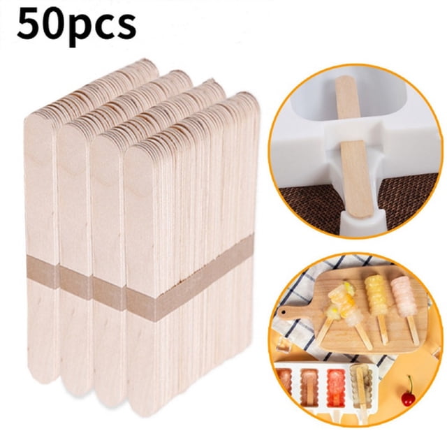 xihbxyly palitos de helado de madera, juego de 50 palitos multicolor para manualidades; vista frontal centrada de pilas de palitos de madera sin pintar agrupados con banda, con dos círculos que muestran un palito encajado en un molde plástico blanco y mini paletas decorativas como ejemplo de uso para marcos, portalápices o cajas de pañuelos.