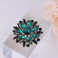 thumbnail image 4 of Personalidad europea y americana moda exagerada retro colorido cristal broche ramillete accesorios de vestir para mujer, verde, 4 of 5