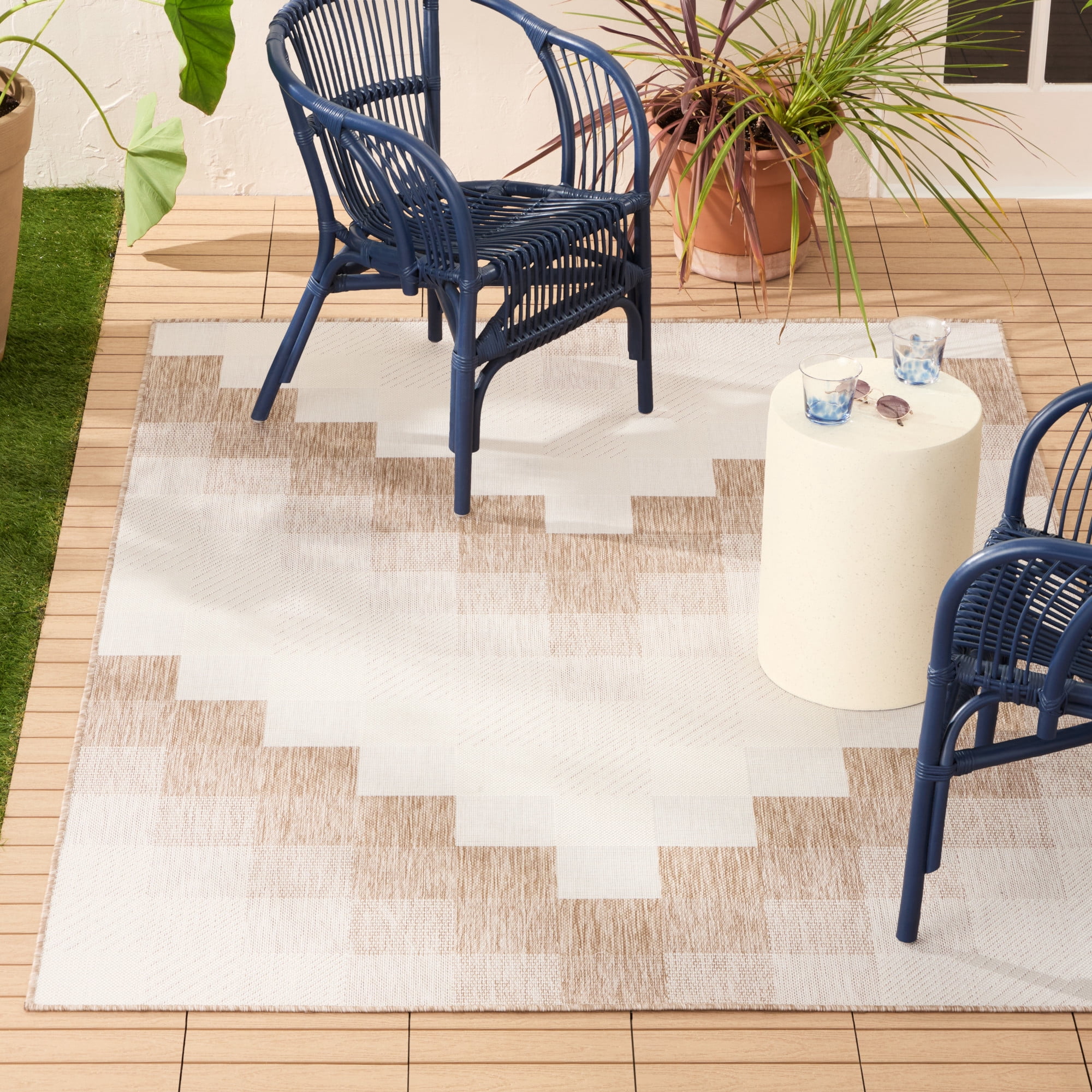 NICOLE MILLER NEW YORK Patio Country Ombre Chevron Indoor Outdoor Area Rug, UV Fade Resistant, Low Pile, Beige/Cream, 5'2"x7'2"