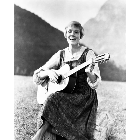 The Sound Of Music Julie Andrews 1965. Tm And Copyright (C) 20Th Century Fox Film Corp. All Rights Reserved. Photo Print (16 x 20)