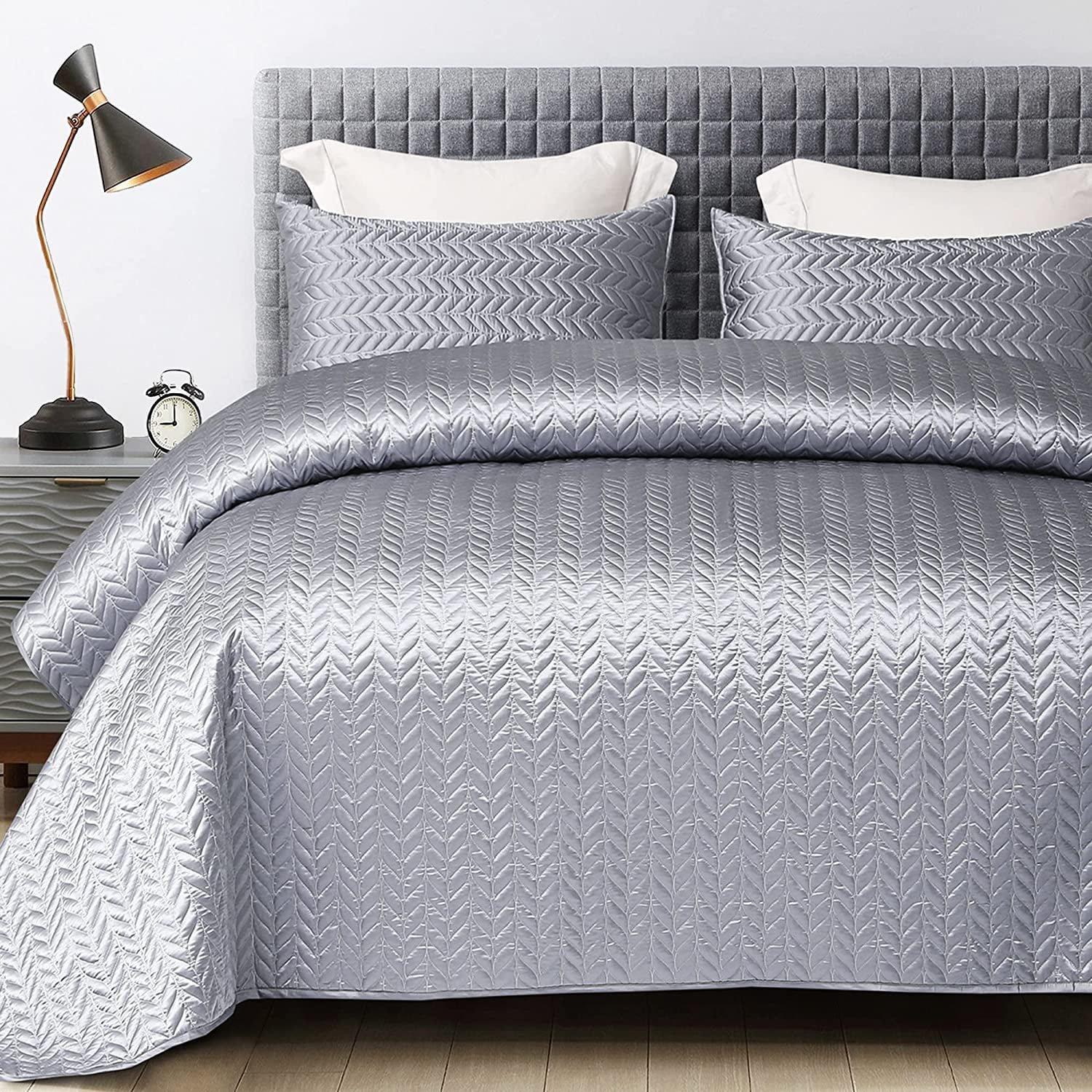 Luxury Grey King Size Lightweight Comforter Bedspread Set With Pillow Shams 