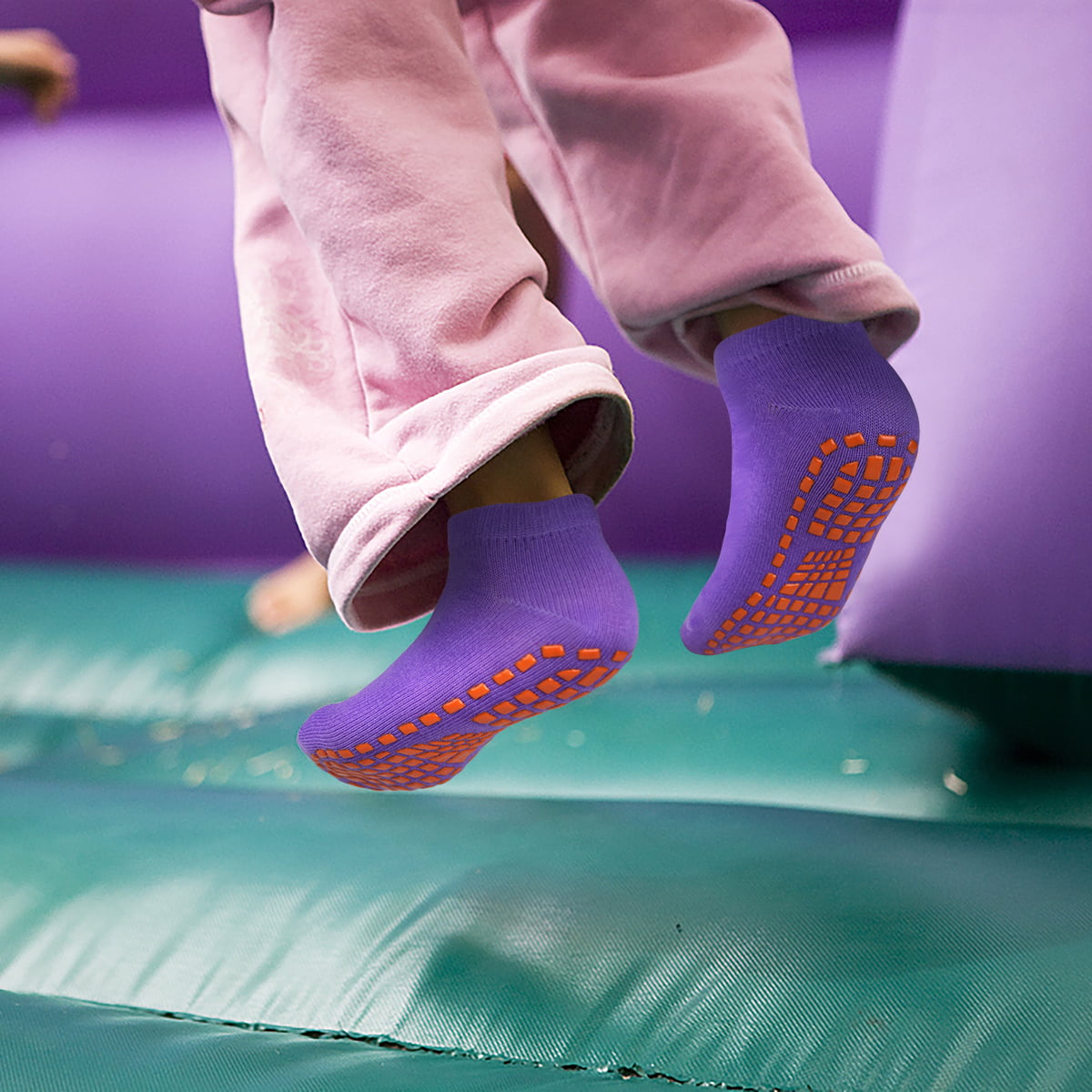 Non Slip Kids Trampoline Socks, Anti-Skid Sticky Grips Indoor Breathable  Socks 4 Pairs for Children Teenagers