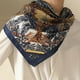 thumbnail image 4 of Pañuelo y chal cuadrado ligero - diadema de mujer, 4 of 5