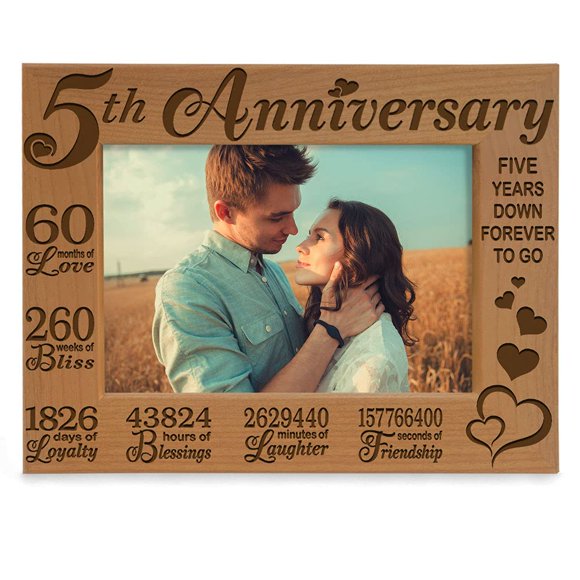 KATE POSH Cadre Photo en Bois Naturel Gravé pour 5e Anniversaire de Mariage (4x6-Horizontal)