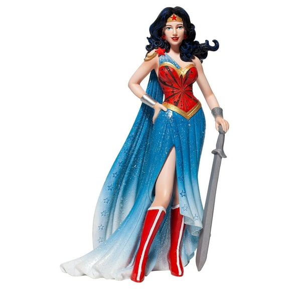 Enesco DC Comics Couture de Force Wonder Woman Figurine, 8.27 Inch, Multicolour