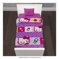 thumbnail image 2 of Cobertor Providencia Excel Multiusos Hello Kitty de 110x140 cm Lila, 2 of 4