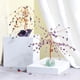 thumbnail image 4 of Xiao Hua pieza de adorno de árbol de la vida con hoja de piedra triturada natural de colores mixtos, base de piedra cruda natural rosa, artesanía, adorno decorativo de escritorio para el hogar, 4 of 5