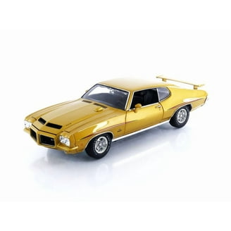 Highway 61: Fast & Furious Brian's 1969 Yenko Camaro 1/18 Scale