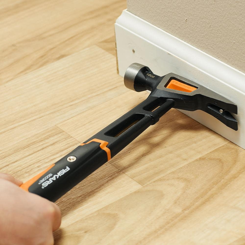 Fiskars 16 Ounce Heading Hammer (13.5 Inch), Black and Orange, 1 Count
