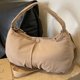 thumbnail image 3 of Bolso acolchado de invierno para mujer bolso de hombro de gran capacidad elegante para uso diario en la oficina, 3 of 9