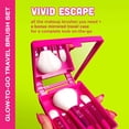 thumbnail image 2 of Set de brochas de maquillaje Real Techniques Vivid Escape Glow-To-Go, 2 of 9
