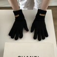 thumbnail image 3 of Guantes de cachemira de invierno para mujer, resistentes al frío, cálidos, gruesos, para conducir en invierno, guantes de punto de lana para otoño e invierno, 3 of 6