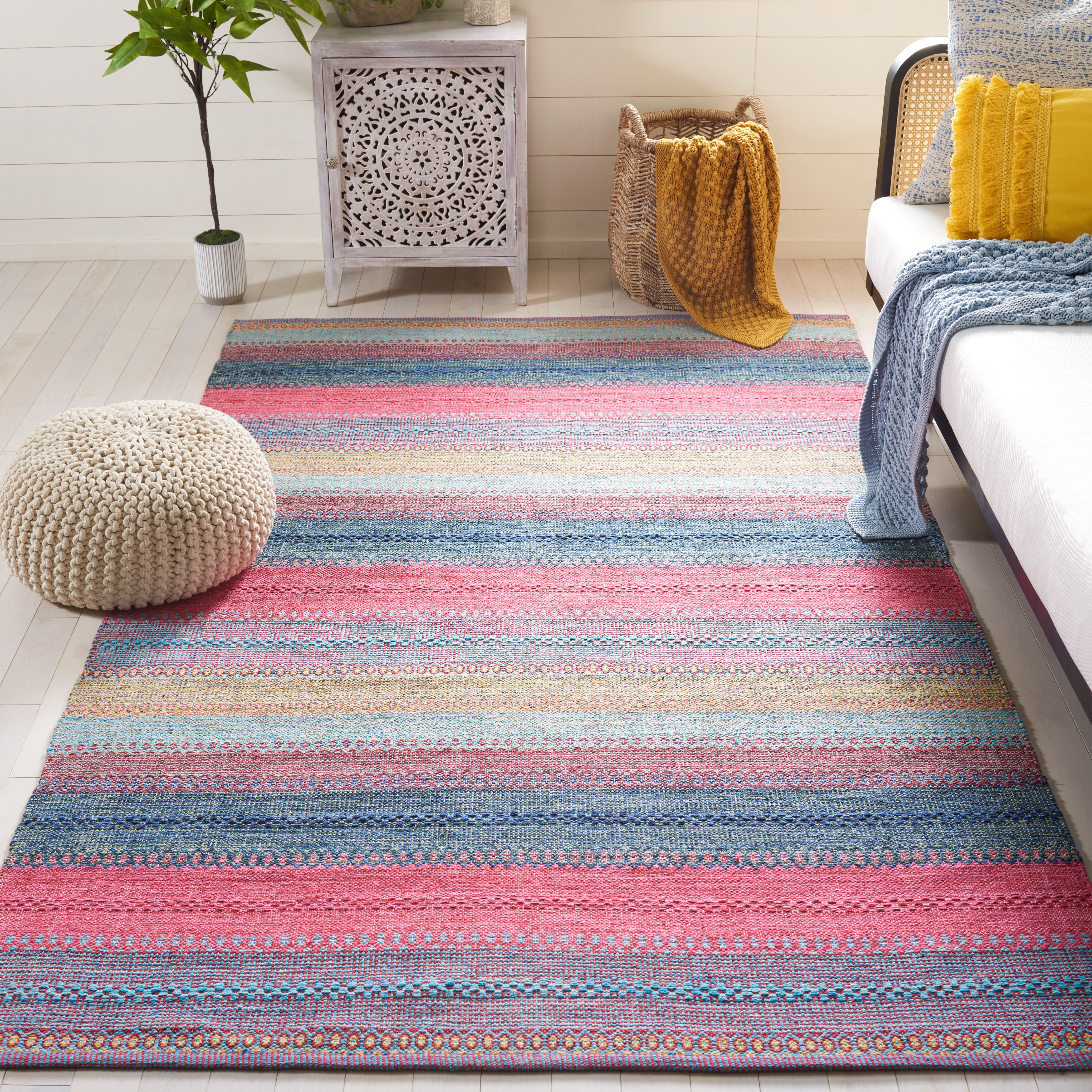 SAFAVIEH Montauk Albine Striped Cotton Area Rug, Red/Blue, 6' x 9'