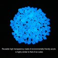 thumbnail image 3 of Paquete de 300 piedras luminosas NQ para jardín que brillan en la oscuridad azules, 3 of 5