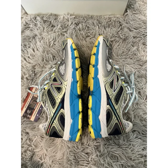 New Balance 860V4 Silver Blue Yellow Running Shoes VIntage Women’s size 6.5