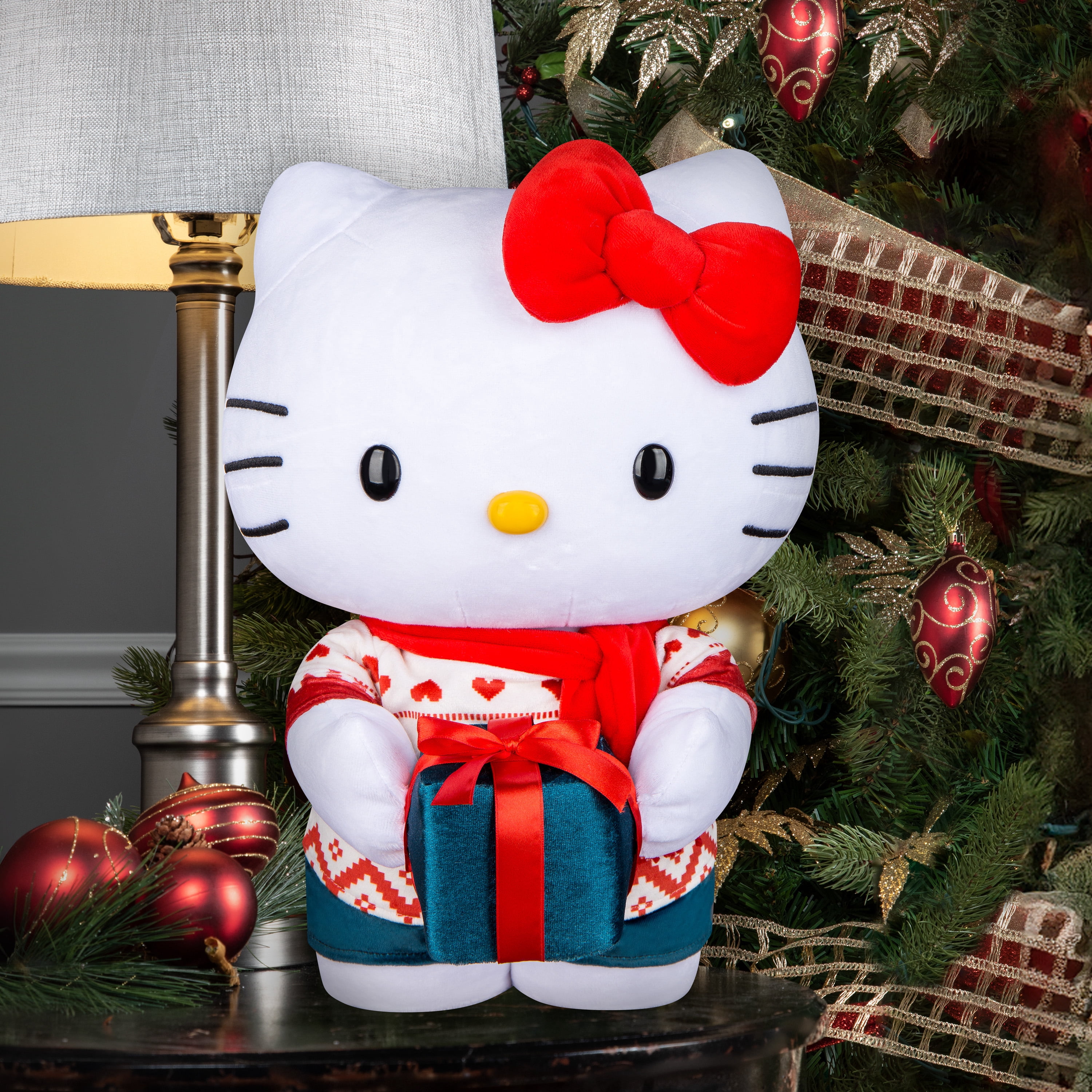 Christmas Holiday Greeter Hello Kitty Holding Present Sanrio 11.41 in x 11.02 in x 16.92 in 1.90 lb