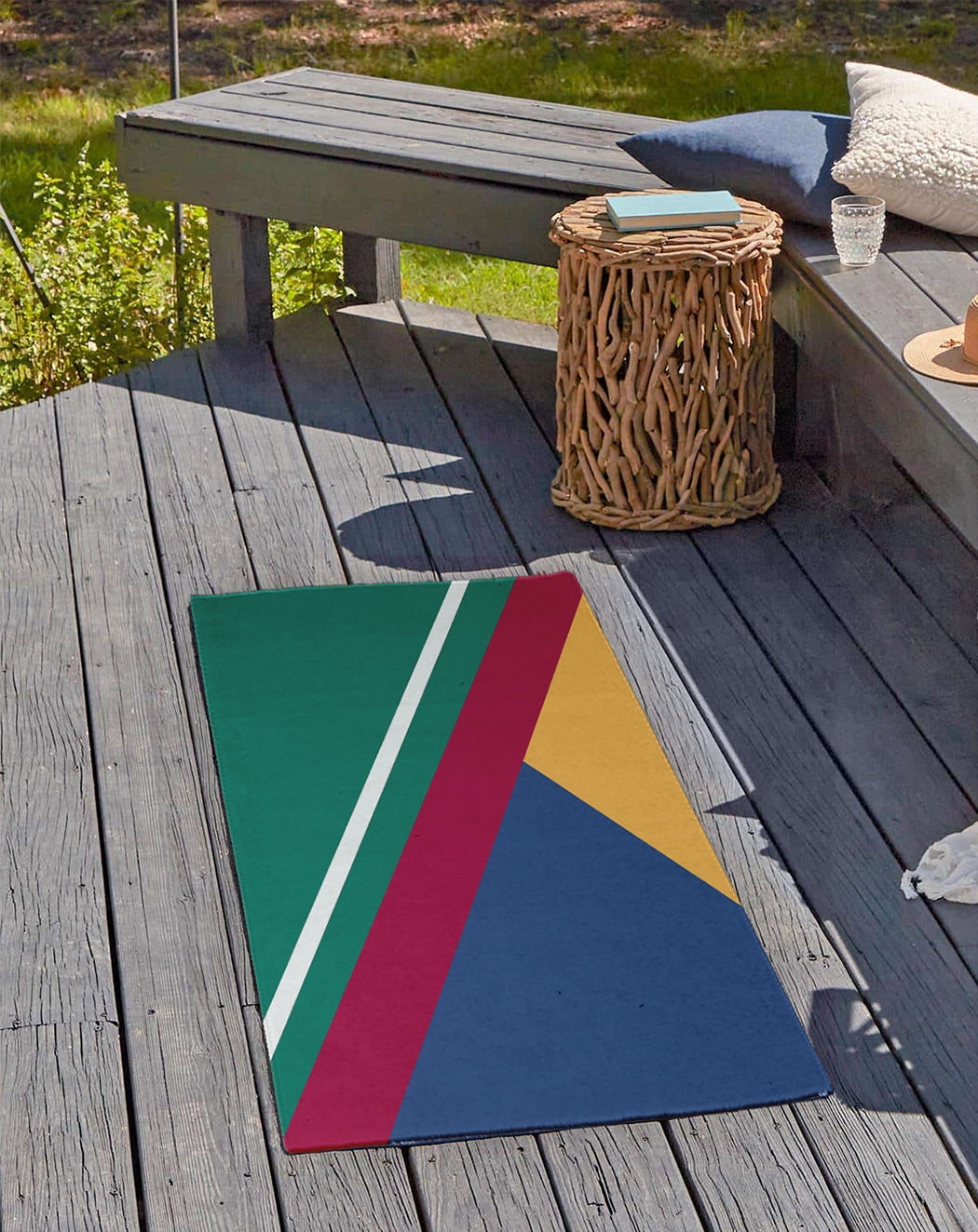 24" 36" Simply Daisy Bold Shapes Modern & Contemporary Chenille Area Rug, Kelly Green