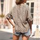 thumbnail image 4 of Camiseta con cuello redondo para mujer, estampado de leopardo, mangas cortas con volantes, blusa informal de verano holgada, color caqui M, 4 of 8