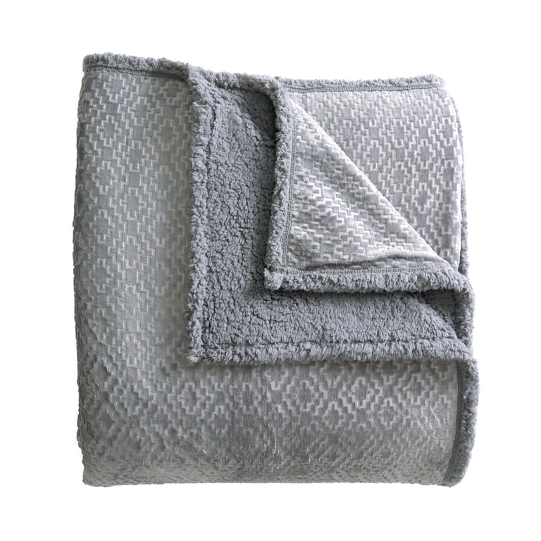 Better Homes Gardens Nordic Ultra Plush Blanket with Sherpa reverse 90 x 92