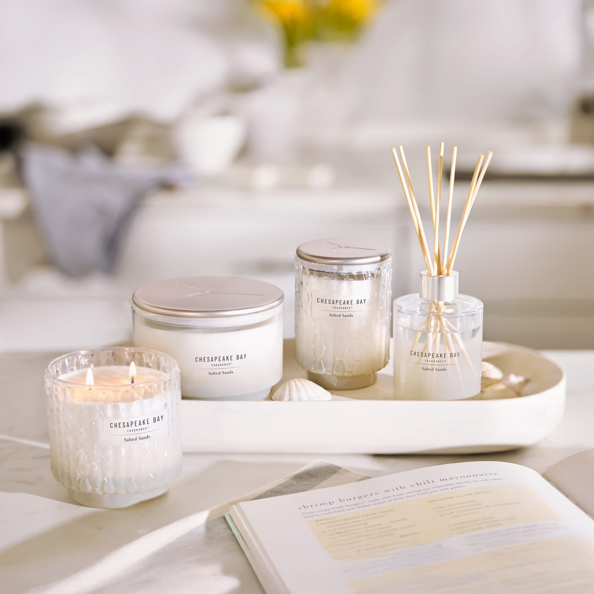 Chesapeake Bay Candle 14.5oz | Ocean Retreat Scent |Exclusive Mood Evoking Fragrance |Sea Glass-Inspired Jar | Premium Soy Blend Wax with Essential Oils | Coastal Fragrance for Home Décor or Gifting