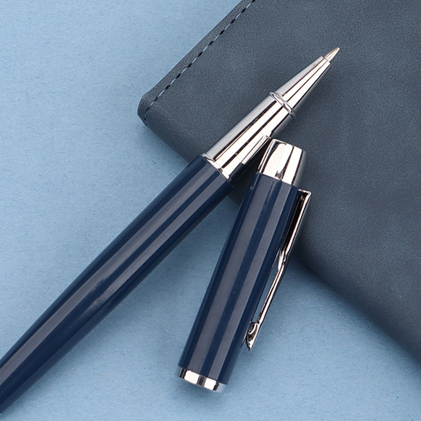 CSSJKYJ A5 Lined Leather Journal Notebook with Pen Set,9x9inch Vintage Hardcover Diary A5 Notebook with Magnetic Closure, Classic Business Gift Box Bag Set for Christmas Birthday(Blue）