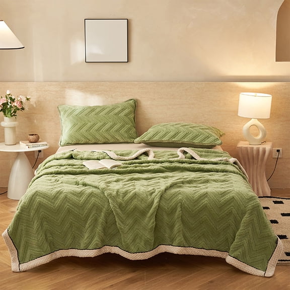 Summer Savings Lightweight Summer Comforter Hypoallergenic Machine Washable Budget-Friendly Summer Bedding Perfect for Bed Couch Sofa Summer Ice Comforter Twin Size