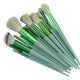 thumbnail image 3 of Juego de brochas de maquillaje de 13 piezas Juego de brochas para sombra de ojos Juego de brochas de maquillaje para base (13 brochas verdes + bolsas de tela) ER, 3 of 5