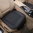 thumbnail image 1 of Cojín de asiento de una sola pieza de carbón de bambú de cuero universal resistente al desgaste de cuatro estaciones para asiento de automóvil sin respaldo estilo universal para automóviles (negro), 1 of 2