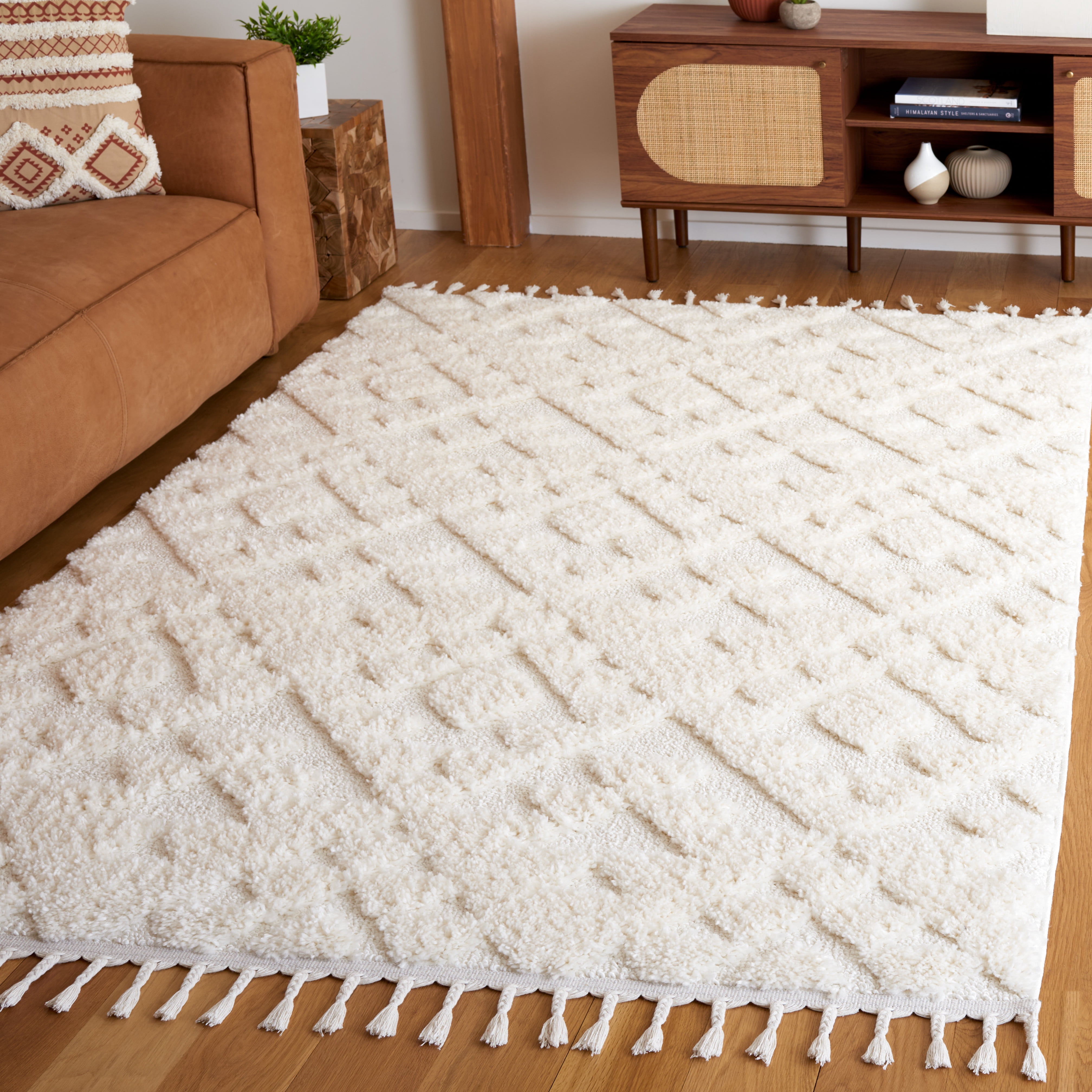 Safavieh Moroccan Tassel Larry Geometric Shag Area Rug, Ivory, 6' x 8'