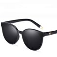 thumbnail image 3 of Gafas de sol para hombre, gafas de sol para mujer, gafas de sol de moda con montura grande, 3 of 5