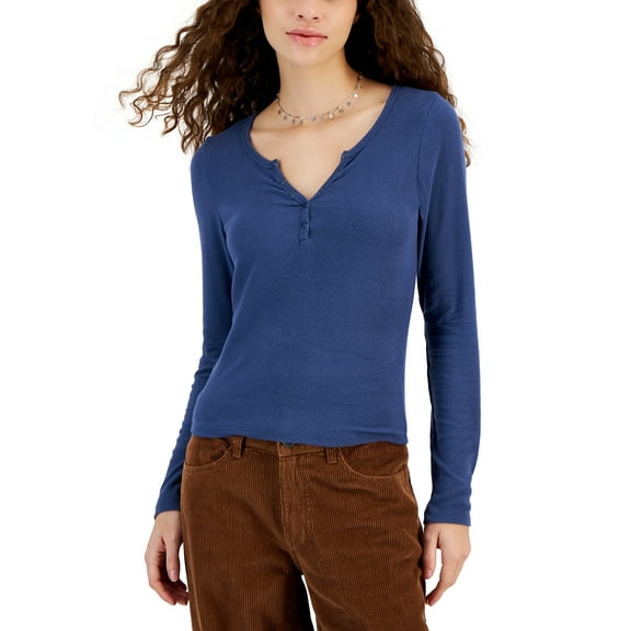 Juniors' Notched Snap Scoop-Neck Ribbed Top Sapphire Night L