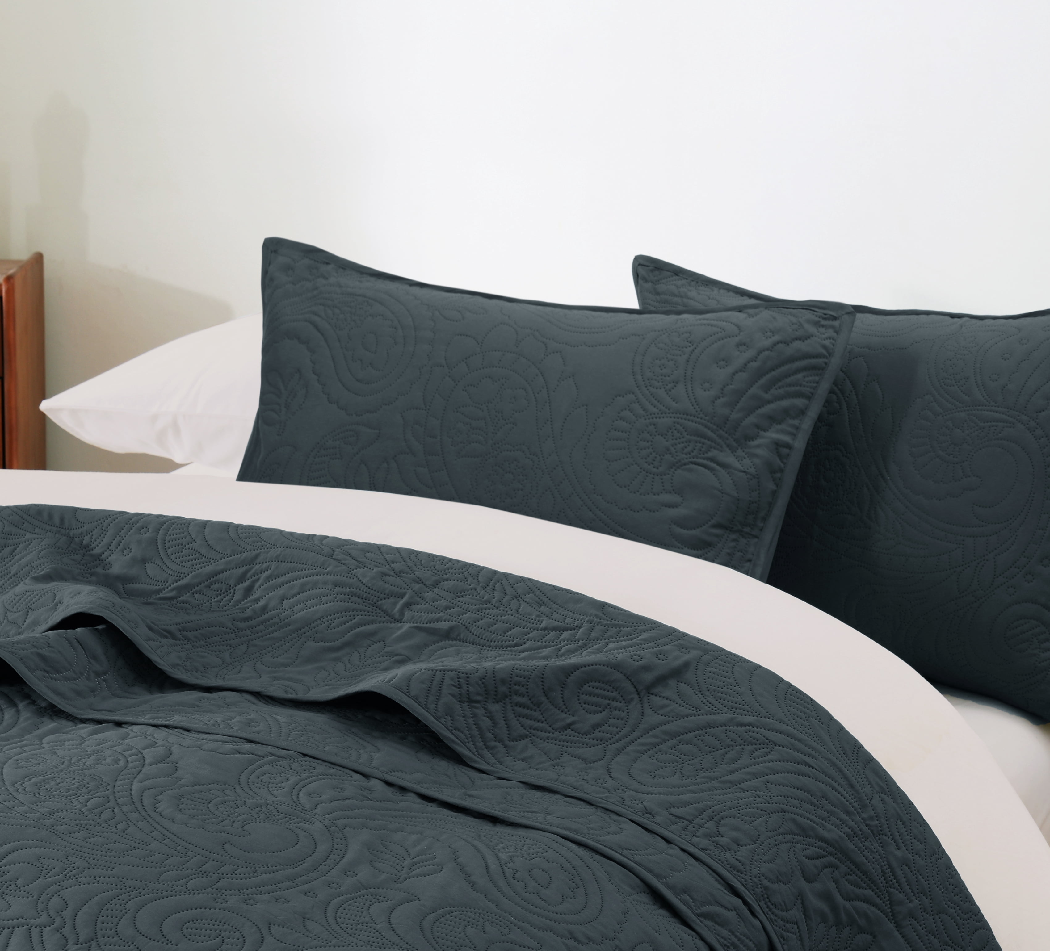 Bourina Modern Floral 3-Piece Quilt Set– King,Dark Grey,Lightweight & Comfortable,Perfect for All Seasons