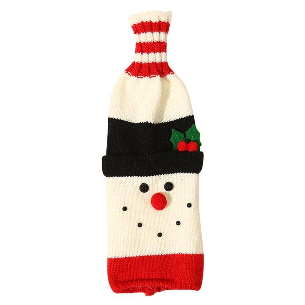 Wine Bottle Cover Knitted Ugly Sweater Wreath Bow Fireplace NWT 