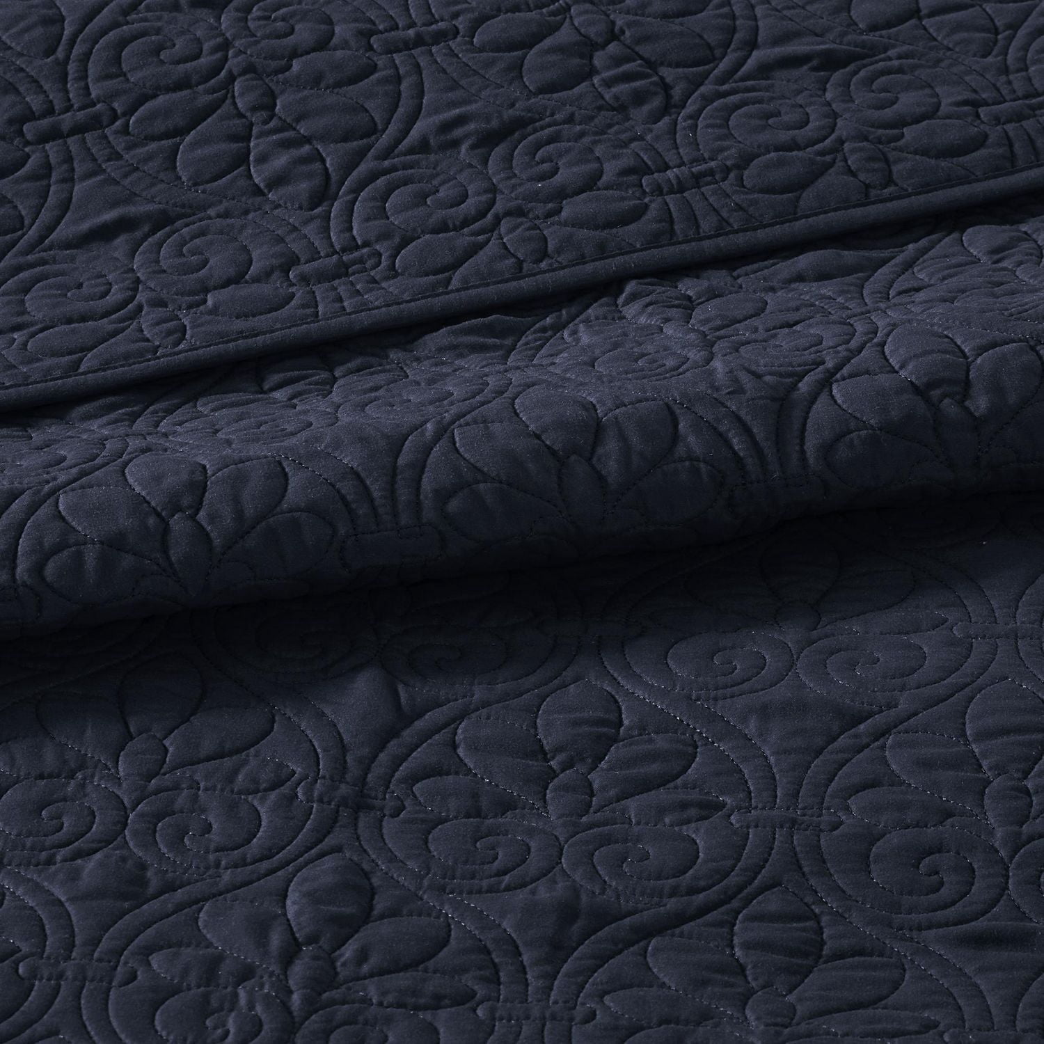 Madison Park Quebec 3 Piece Quilt Set