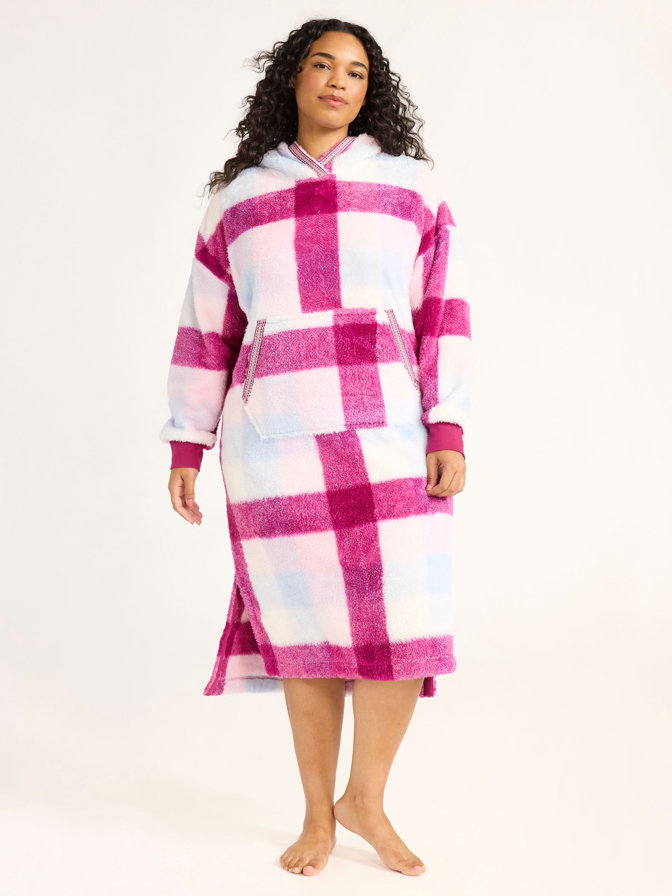Joyspun Women's Oversized Hooded Plush Lounger, Size XS-3X