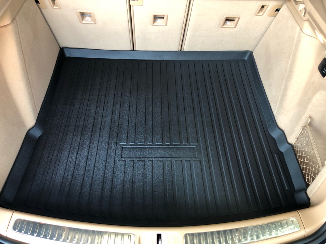 Laser measured custom fit Trunk Cargo Rubber Tray Liner for Porsche