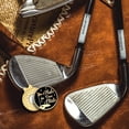 thumbnail image 4 of Gorro de golf con agujero en un palo, negro y dorado con marcador para pelota de golf, 4 of 6