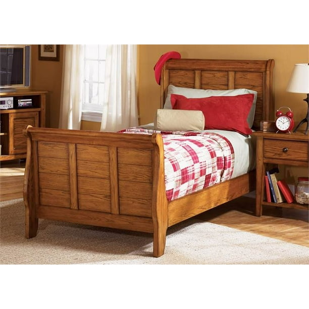 Twin Sleigh Bed in Aged Oak (Twin)