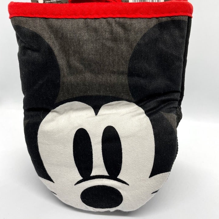Heat Resistant up to 500 degrees F Mickey Mouse Icon- Novelty 2pk Bake Safe w/ Disney Cotton Potholders w/ Pocket 8x9” Neoprene for Easy Gripping Black